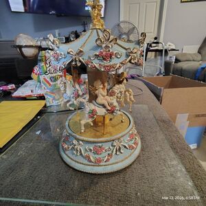 Franklin Mint Carousel of Love Judith Winslow Cherub Horse Music Box Vintage w/